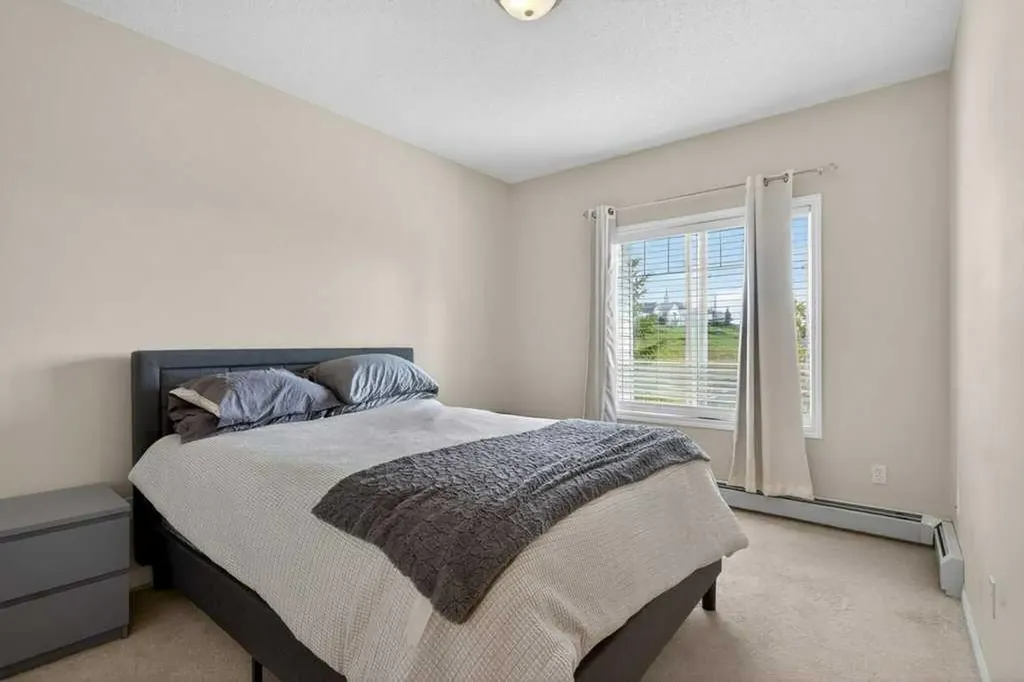 345 Rocky Vista Park NW Calgary AB T3G 5K6