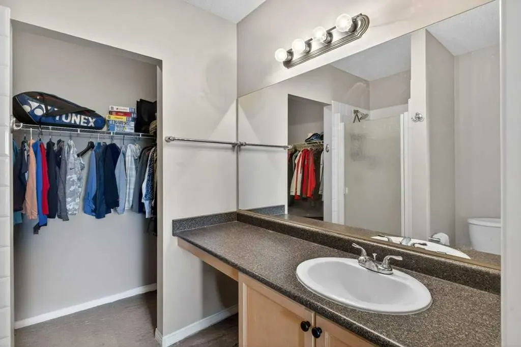 345 Rocky Vista Park NW Calgary AB T3G 5K6