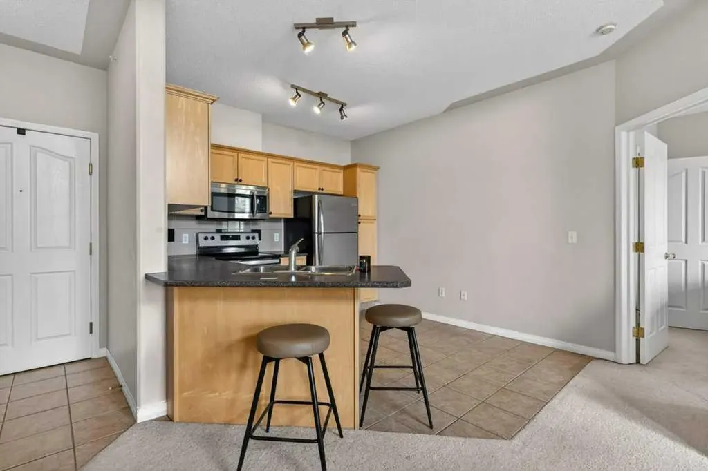 345 Rocky Vista Park NW Calgary AB T3G 5K6