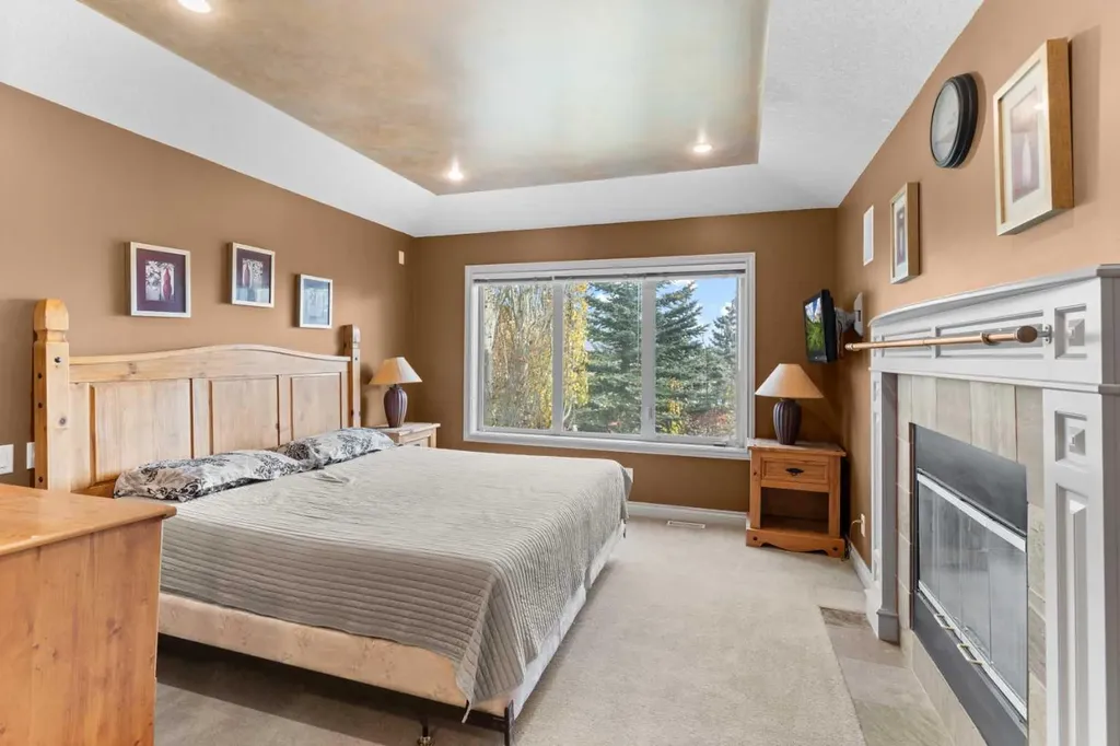 938 Panorama Hills Drive NW Calgary AB T3K 5C3
