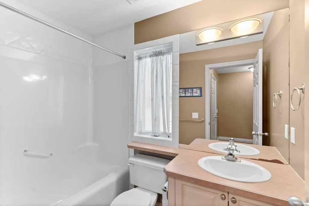 938 Panorama Hills Drive NW Calgary AB T3K 5C3