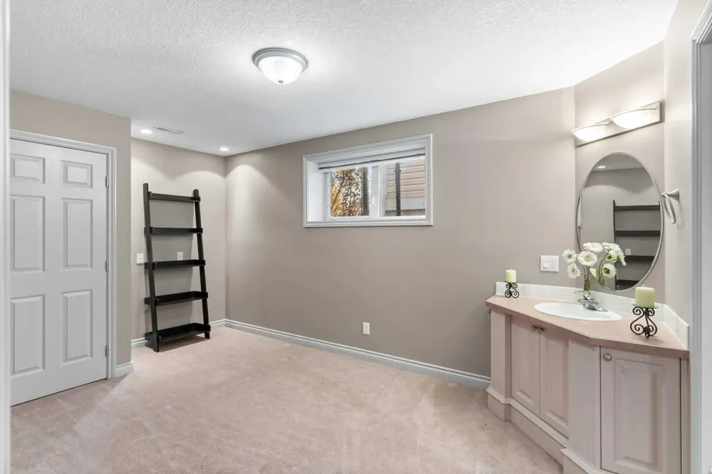 938 Panorama Hills Drive NW Calgary AB T3K 5C3