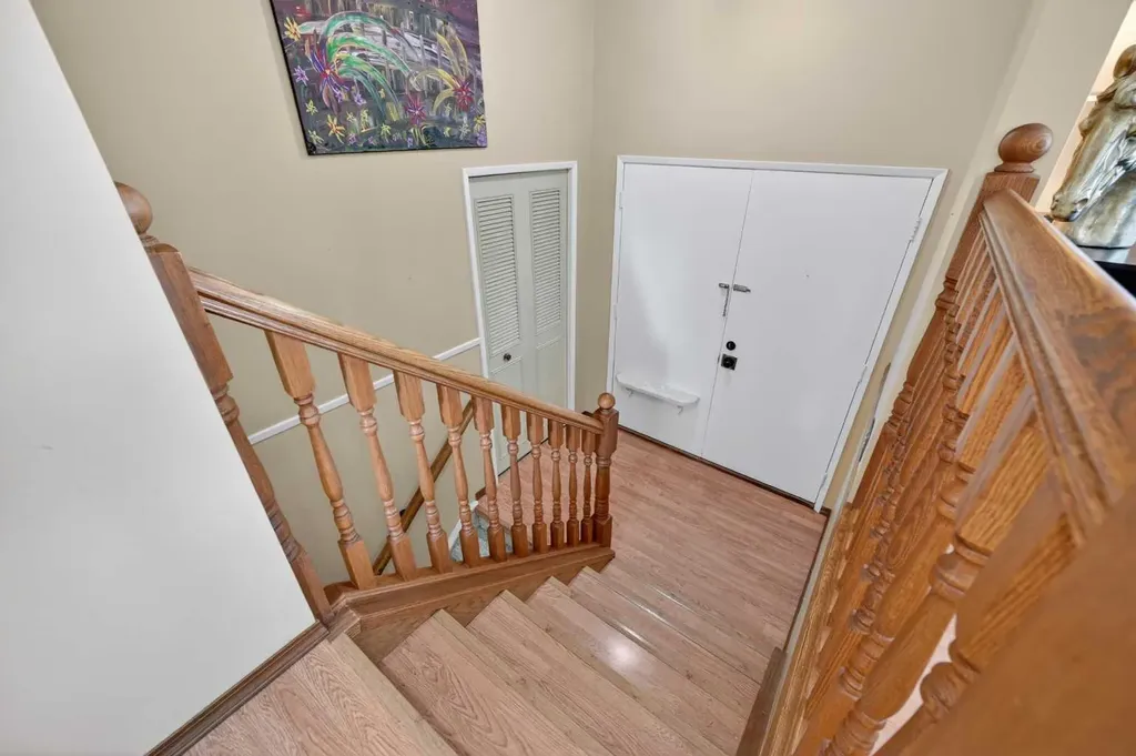 3139 Oakwood Drive SW Calgary AB T2V0K2