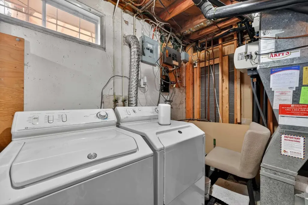 3139 Oakwood Drive SW Calgary AB T2V0K2