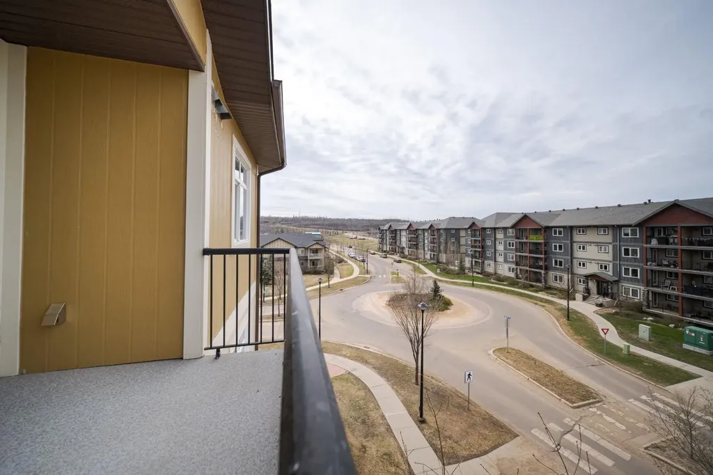 108 Denholm Gate Fort Mcmurray AB T9H 0B3