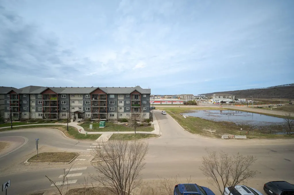 108 Denholm Gate Fort Mcmurray AB T9H 0B3