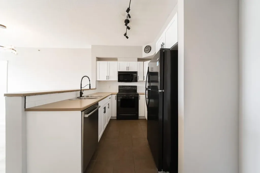 108 Denholm Gate Fort Mcmurray AB T9H 0B3
