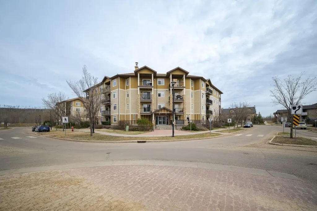 108 Denholm Gate Fort Mcmurray AB T9H 0B3
