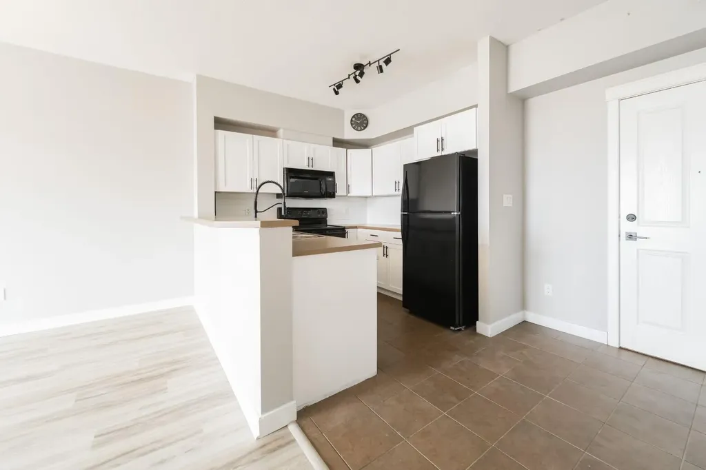108 Denholm Gate Fort Mcmurray AB T9H 0B3