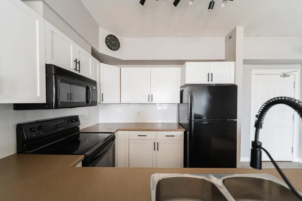108 Denholm Gate Fort Mcmurray AB T9H 0B3