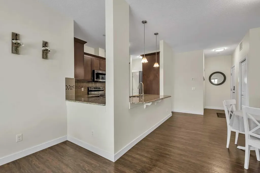 4 Kingsland Close SE Airdrie AB T4A 0J3