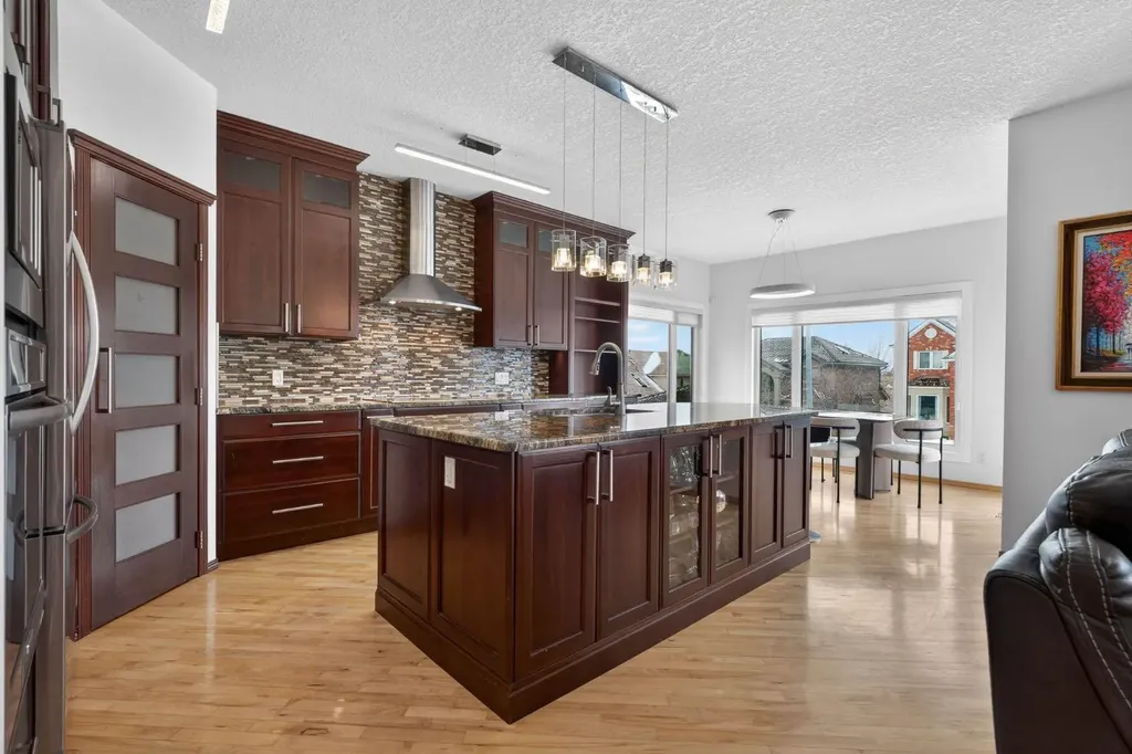 154 Sienna Ridge Landing SW Calgary AB T3H 3T1