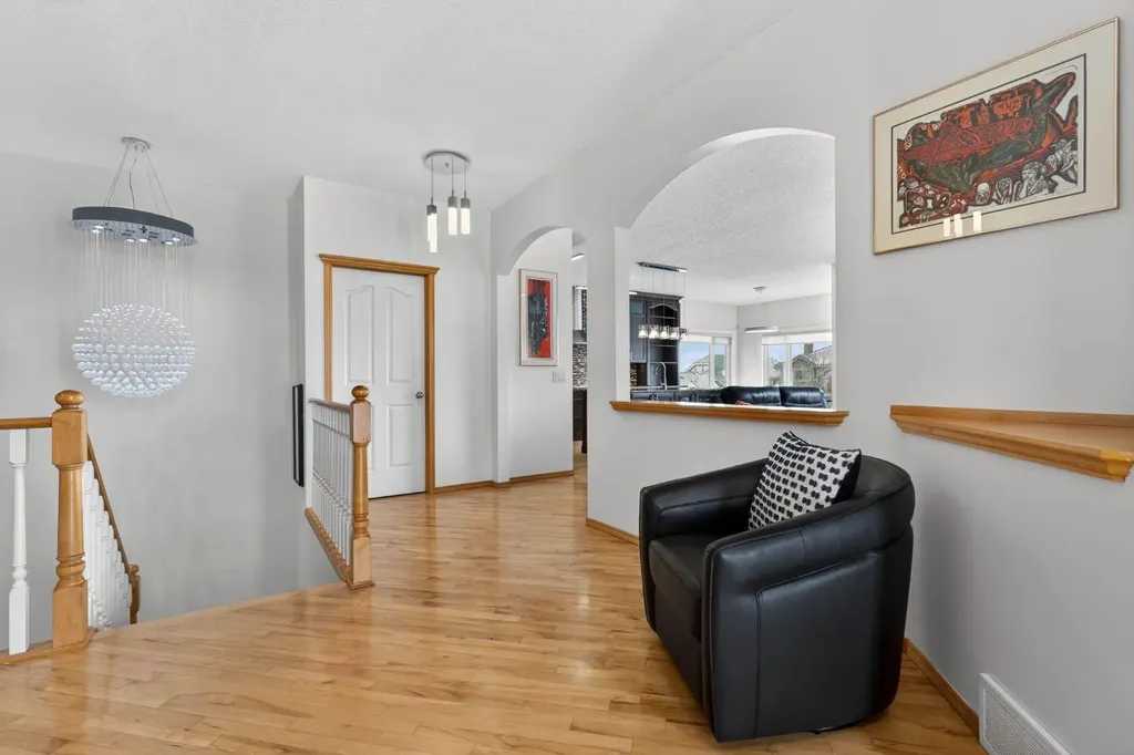 154 Sienna Ridge Landing SW Calgary AB T3H 3T1
