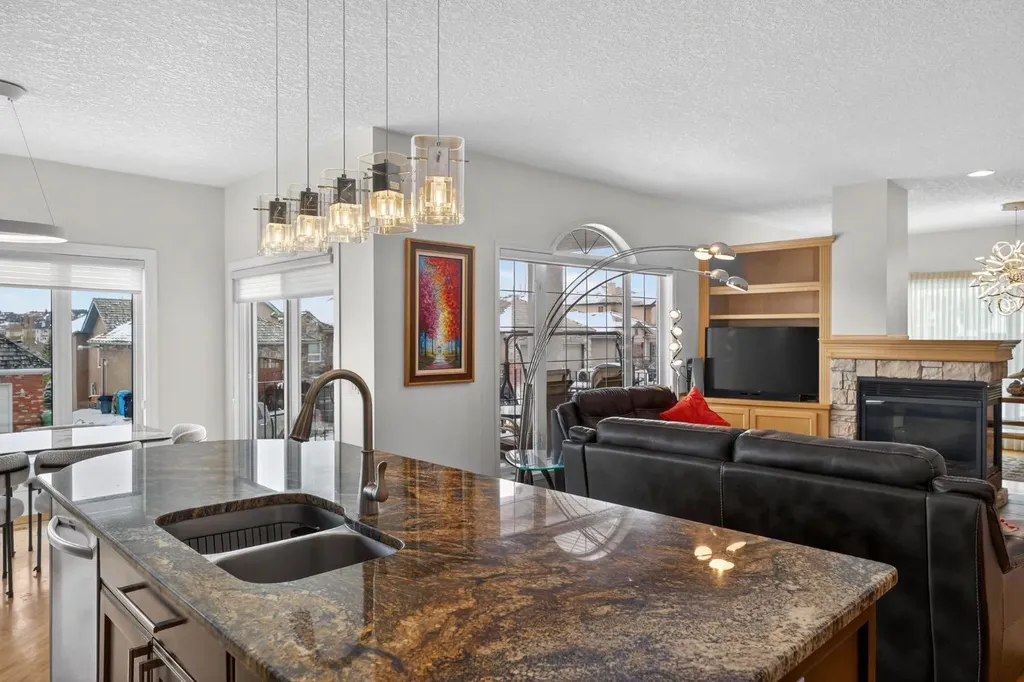 154 Sienna Ridge Landing SW Calgary AB T3H 3T1