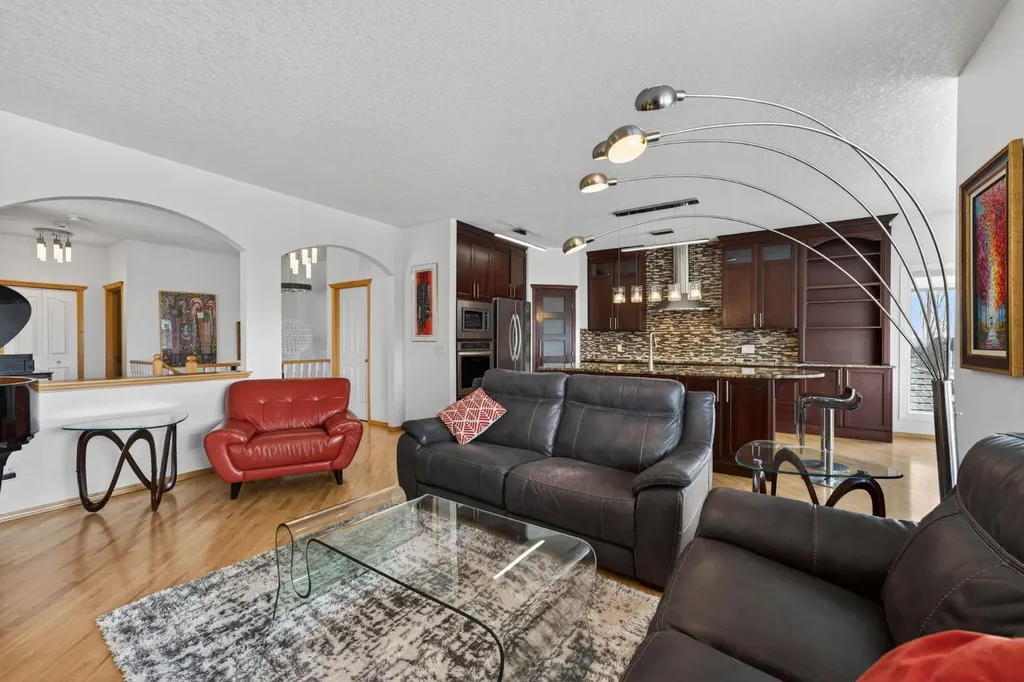 154 Sienna Ridge Landing SW Calgary AB T3H 3T1