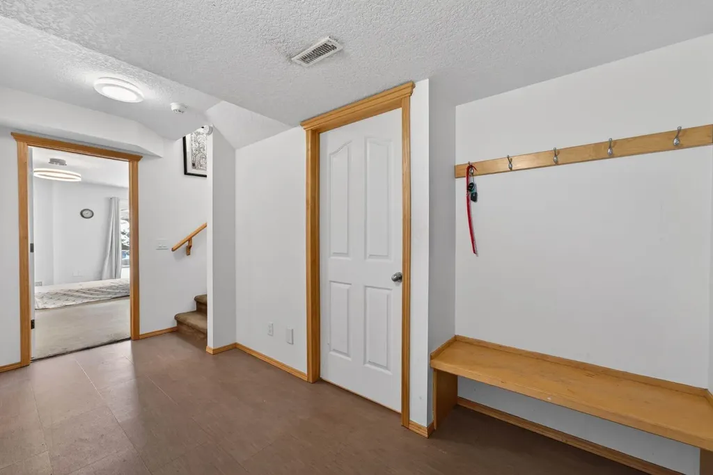 154 Sienna Ridge Landing SW Calgary AB T3H 3T1
