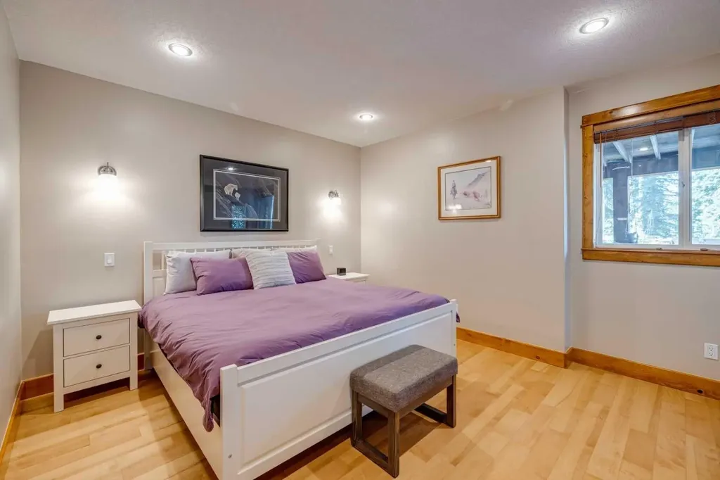4 Highlands Place Bragg Creek AB T0L 0K0