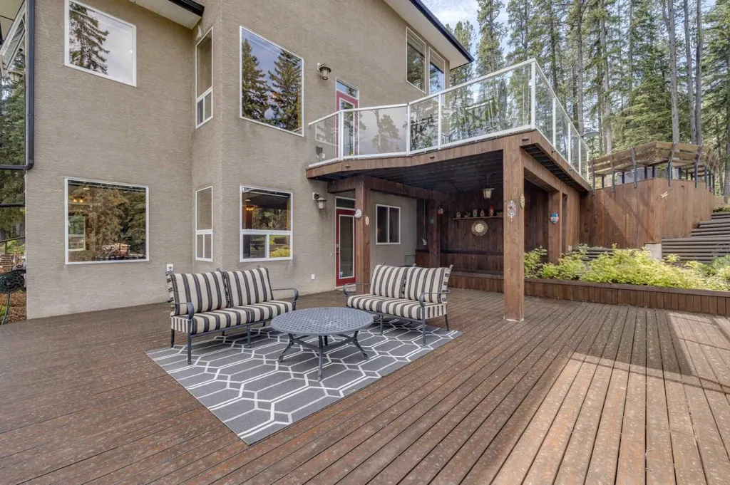 4 Highlands Place Bragg Creek AB T0L 0K0