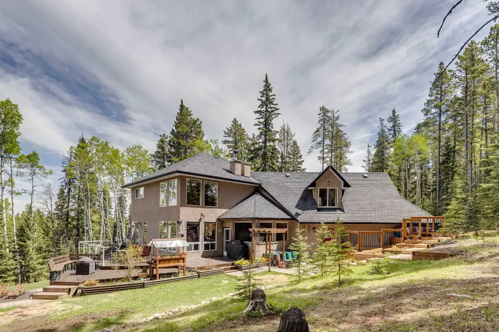 4 Highlands Place Bragg Creek AB T0L 0K0