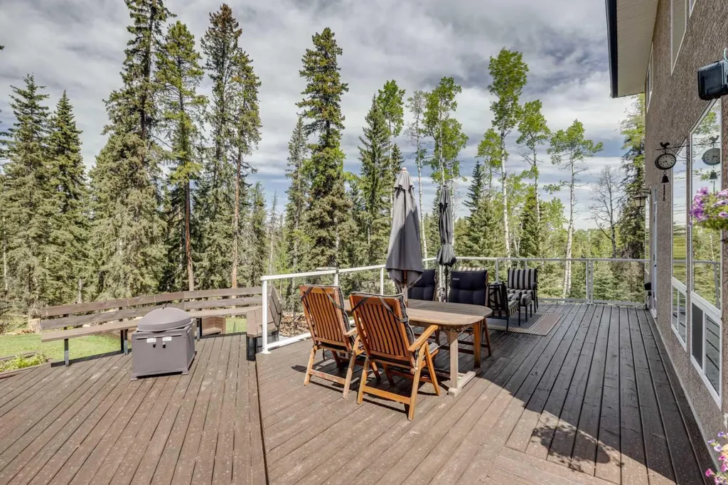 4 Highlands Place Bragg Creek AB T0L 0K0