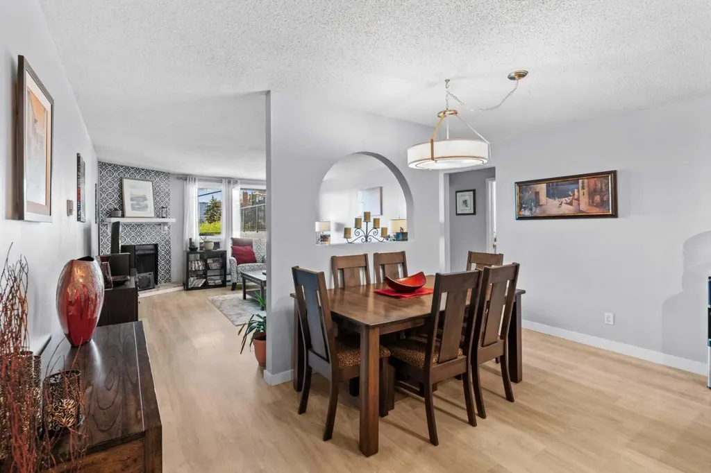 333 2 Avenue NE Calgary AB T2E 0E5