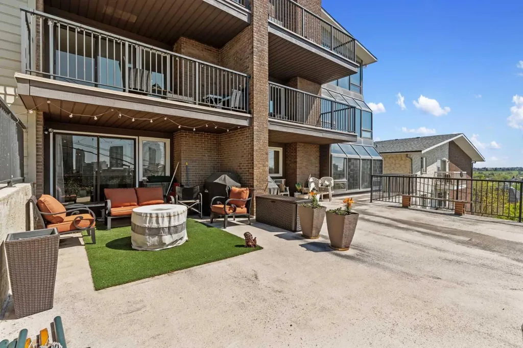 333 2 Avenue NE Calgary AB T2E 0E5