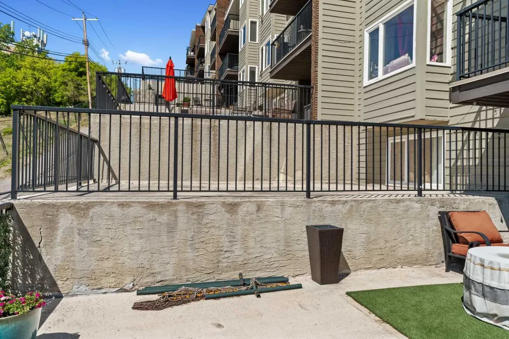 333 2 Avenue NE Calgary AB T2E 0E5