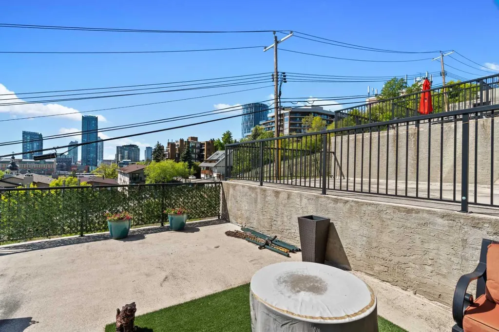 333 2 Avenue NE Calgary AB T2E 0E5