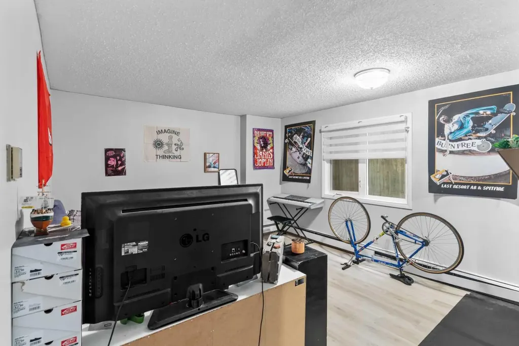 333 2 Avenue NE Calgary AB T2E 0E5