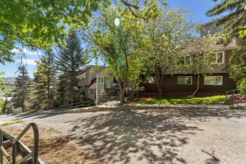 333 2 Avenue NE Calgary AB T2E 0E5
