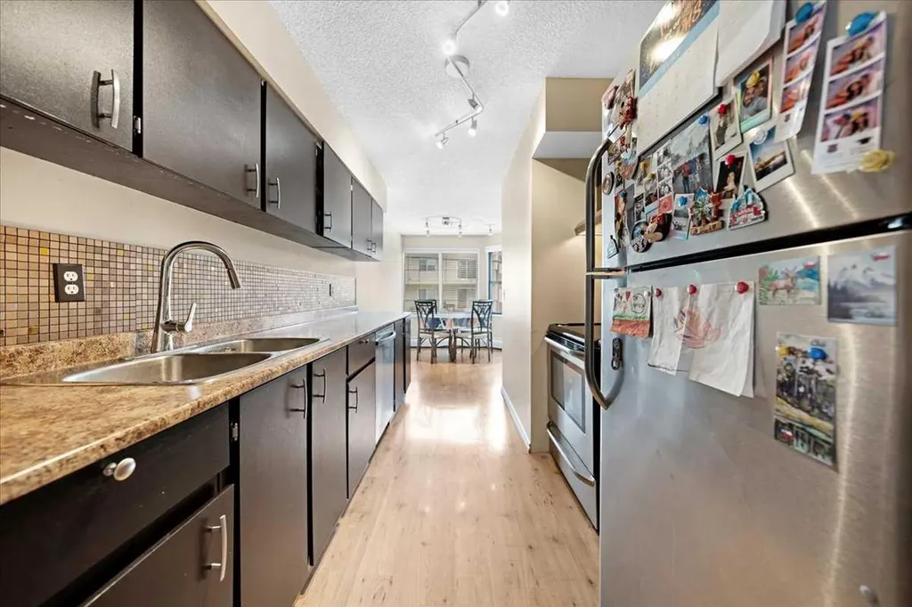 630 57 Avenue SW Calgary AB T2V0H4