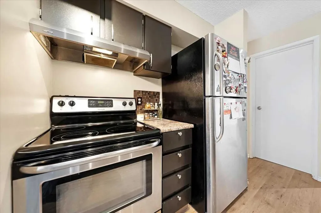 630 57 Avenue SW Calgary AB T2V0H4