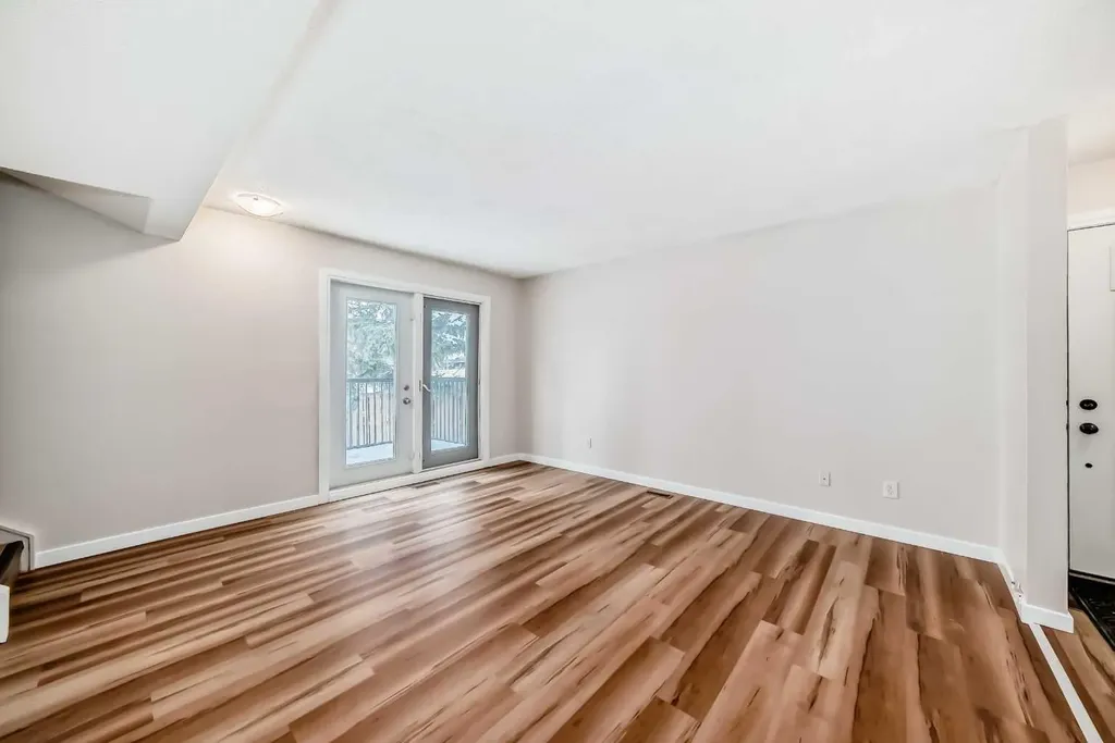 4531 7 Avenue SE Calgary AB T2A 5E4