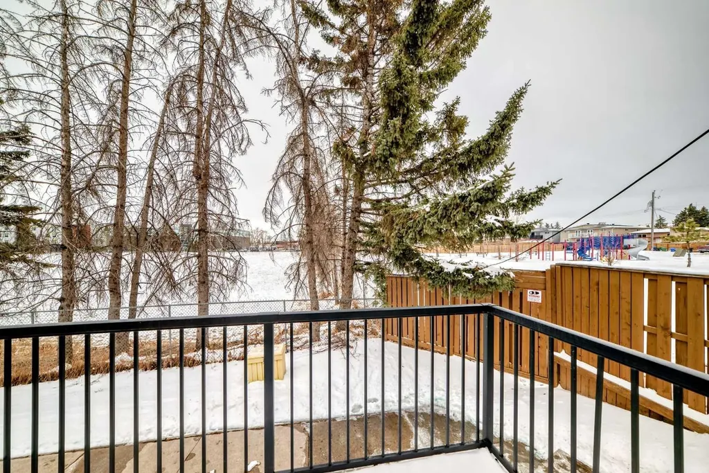 4531 7 Avenue SE Calgary AB T2A 5E4