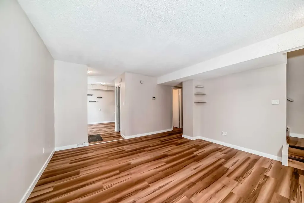 4531 7 Avenue SE Calgary AB T2A 5E4