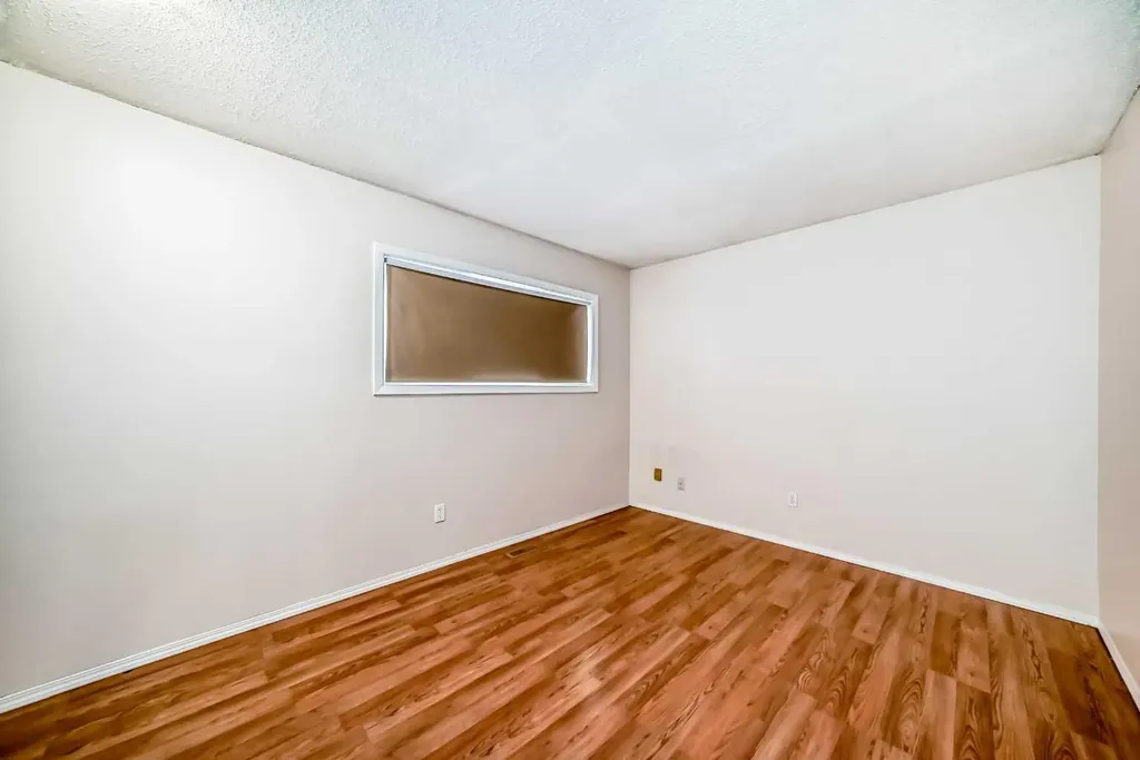 4531 7 Avenue SE Calgary AB T2A 5E4