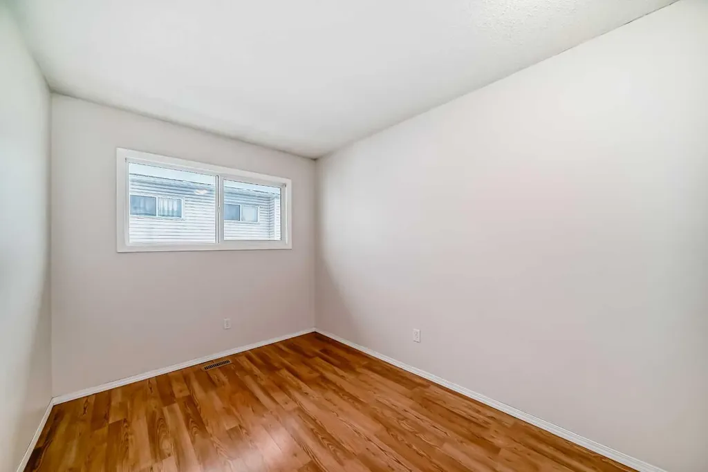 4531 7 Avenue SE Calgary AB T2A 5E4