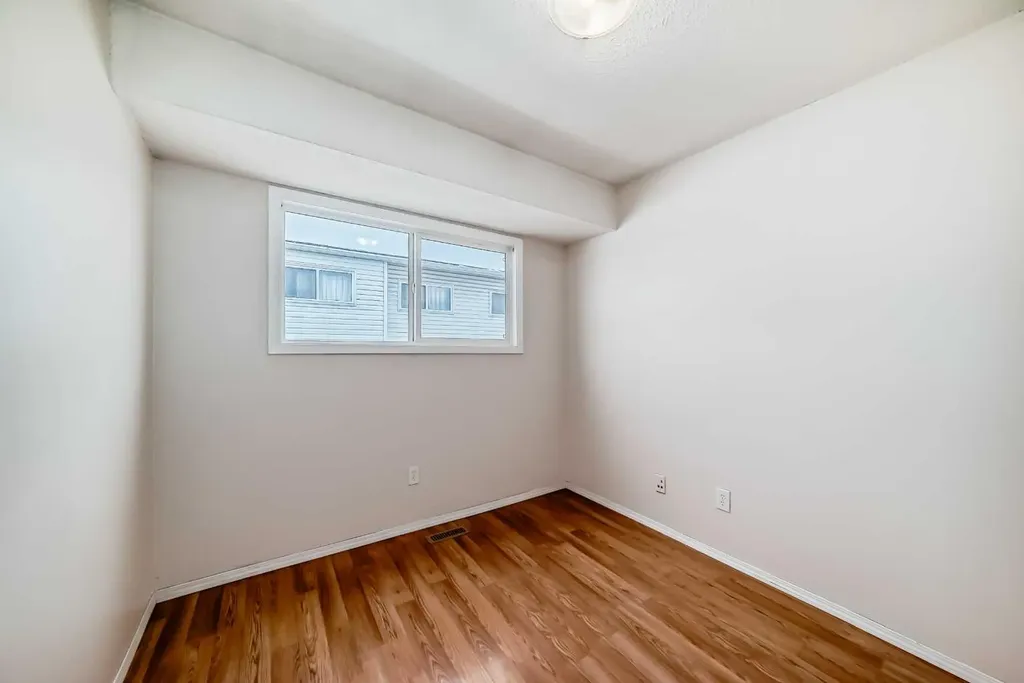 4531 7 Avenue SE Calgary AB T2A 5E4
