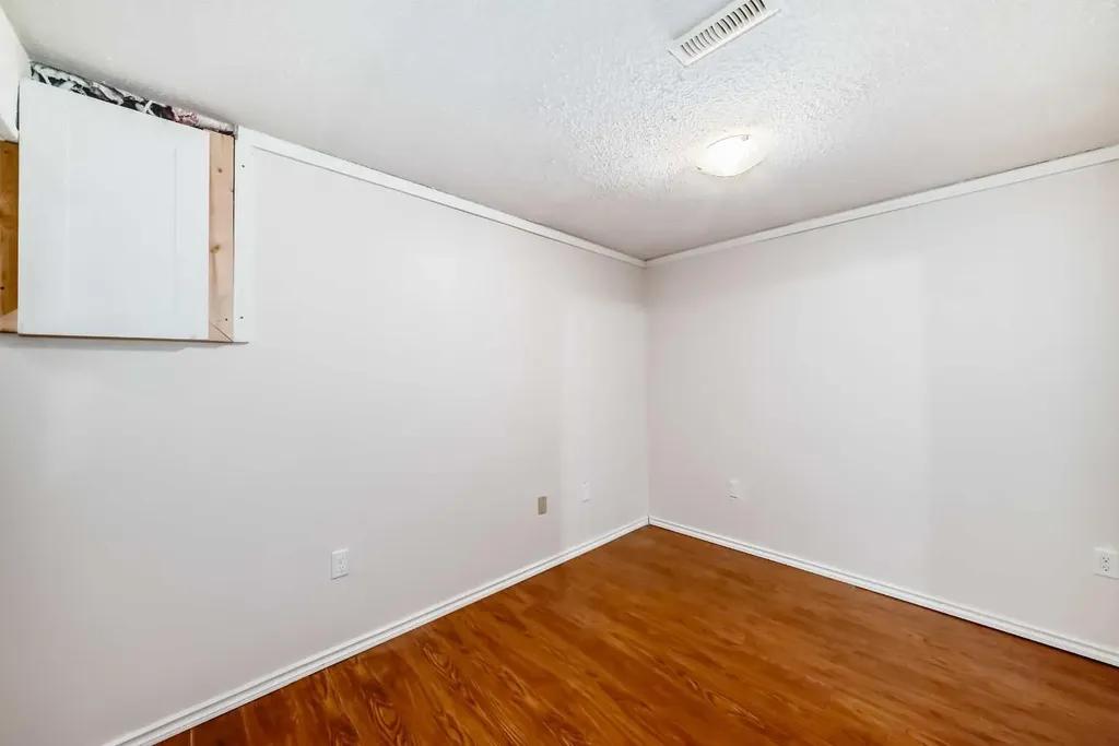 4531 7 Avenue SE Calgary AB T2A 5E4