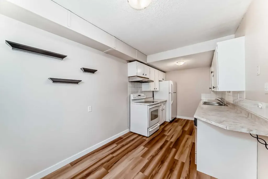 4531 7 Avenue SE Calgary AB T2A 5E4