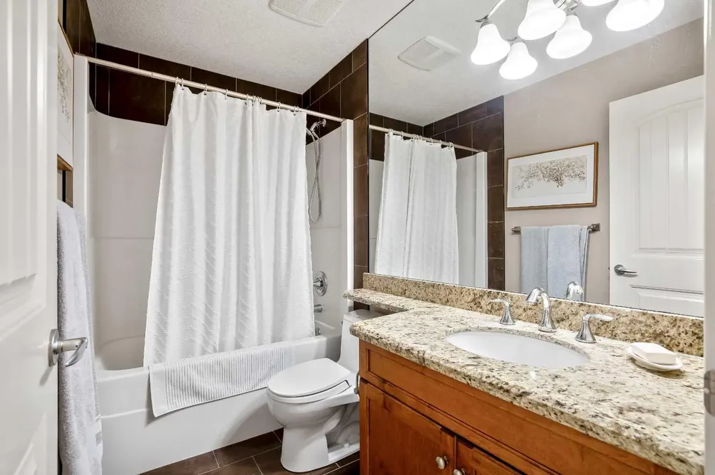 611 Montgomery Close SE High River AB T1V0B7