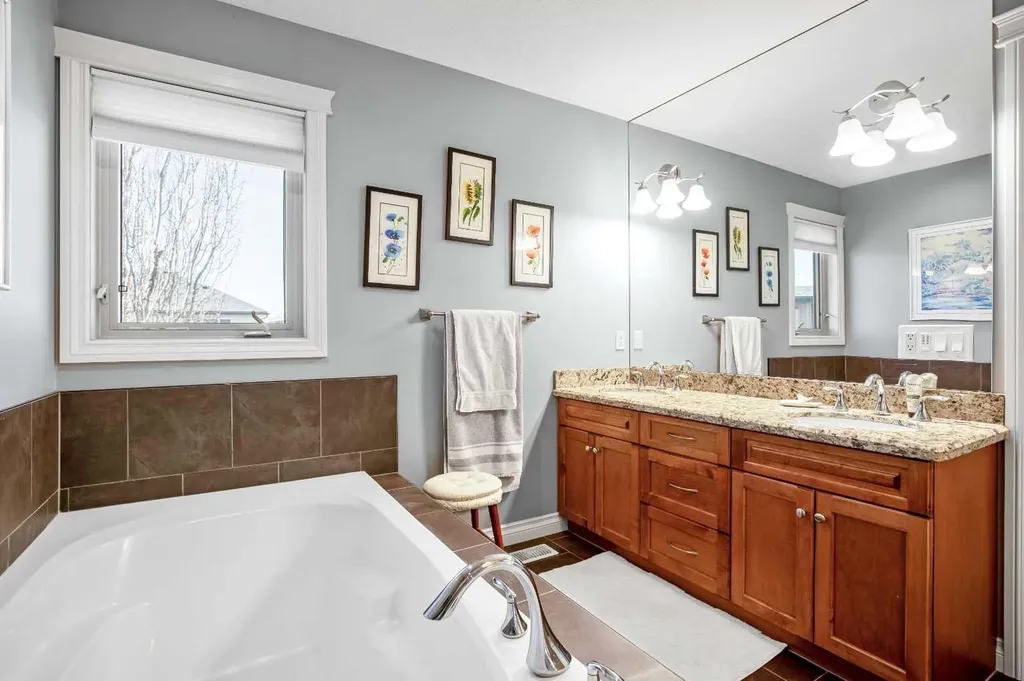 611 Montgomery Close SE High River AB T1V0B7