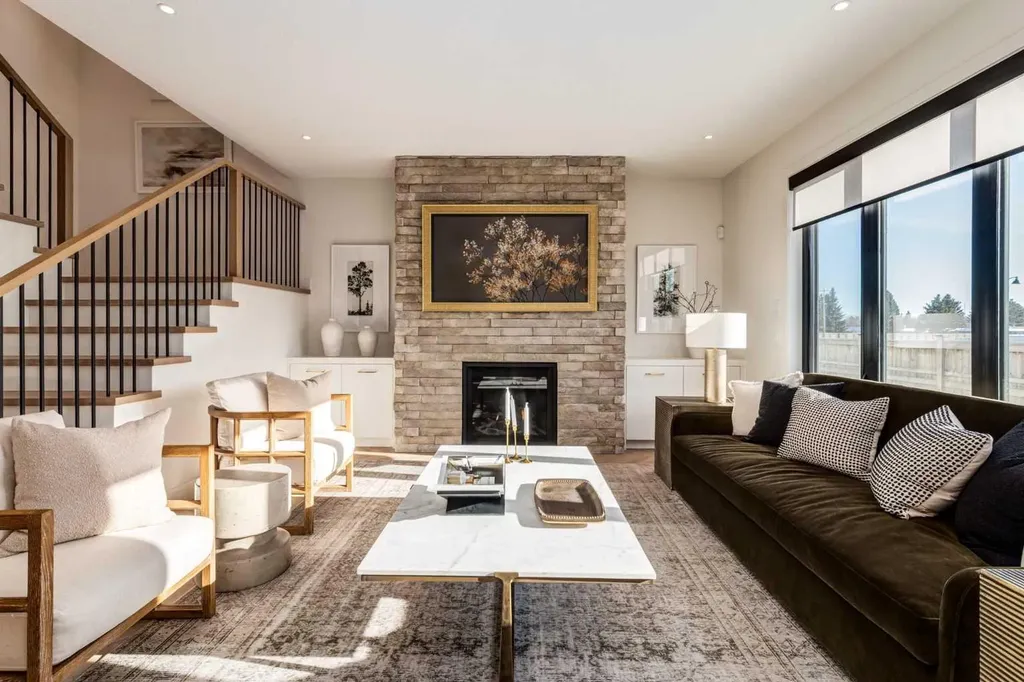 144 Greenwich Heath NW Calgary AB T3B 6P2