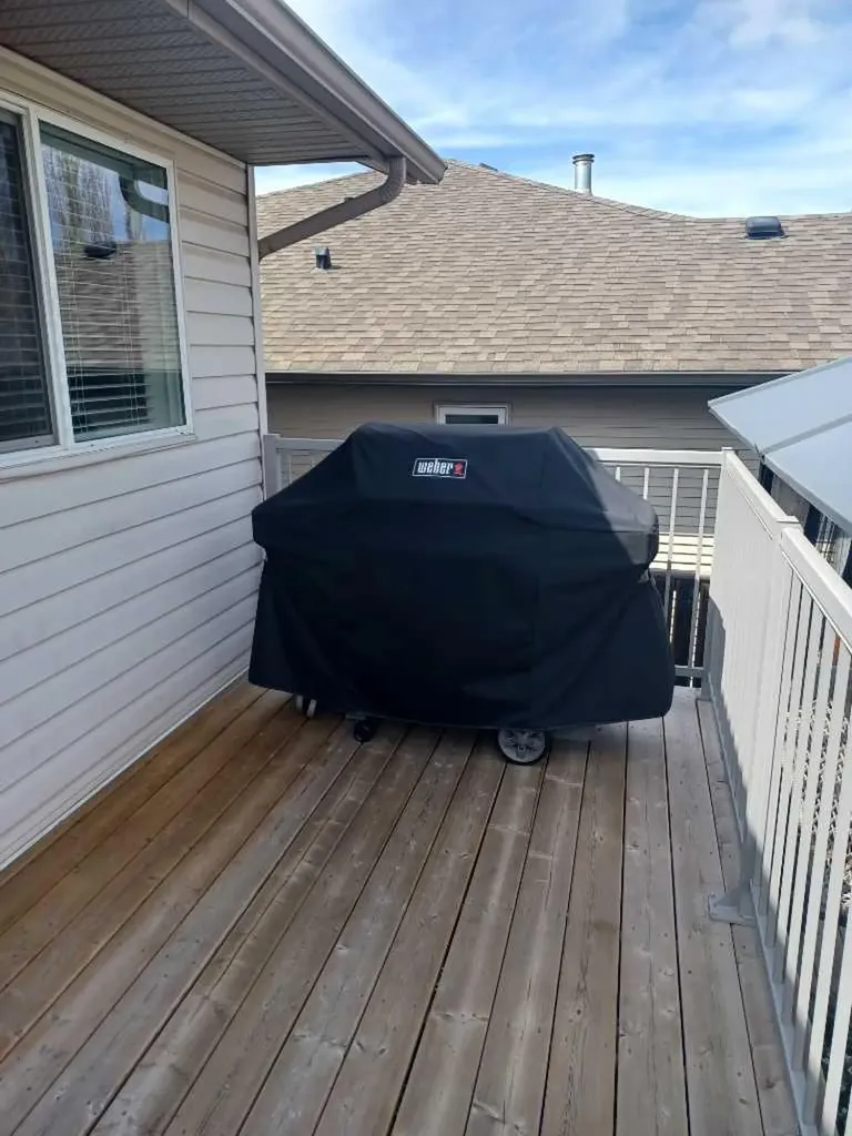 13 Firdale Road Sylvan Lake AB T4S 2L2
