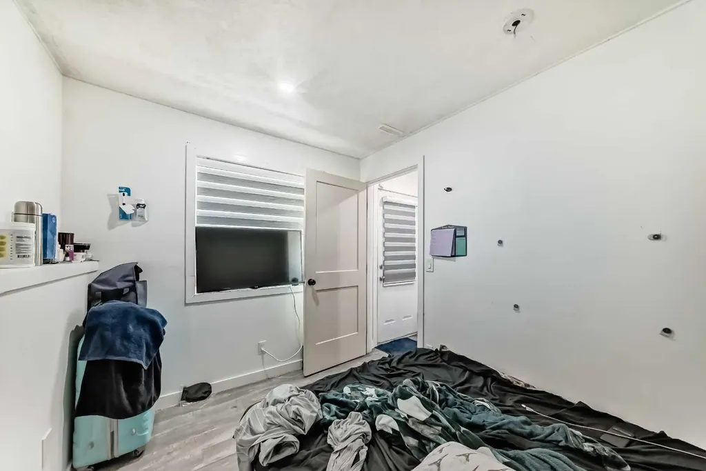 125 Coral Springs Bay NE Calgary AB T3J 3P4