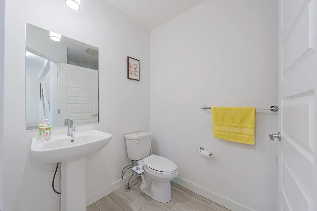 70 Saddlestone Green NE Calgary AB T3J 2C8