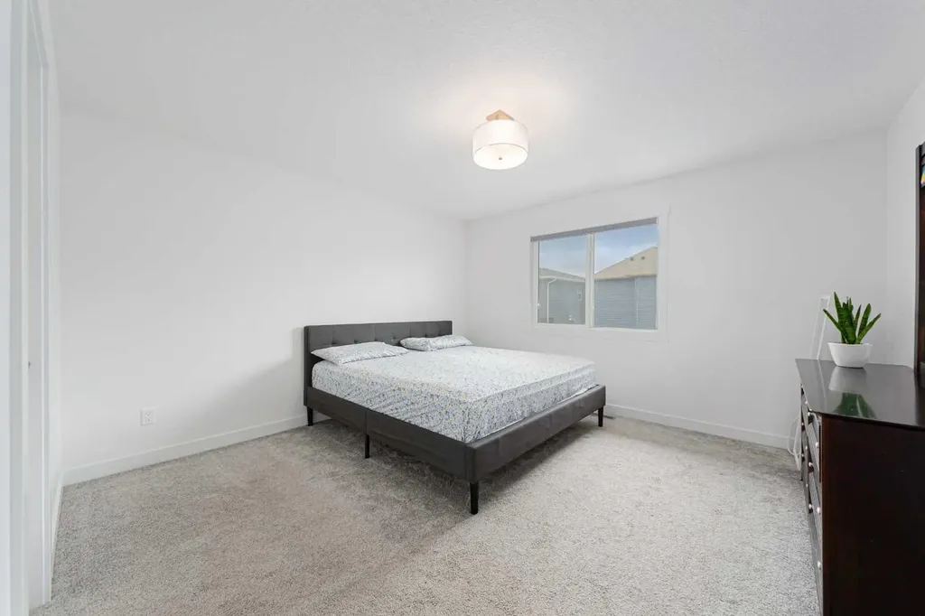 70 Saddlestone Green NE Calgary AB T3J 2C8