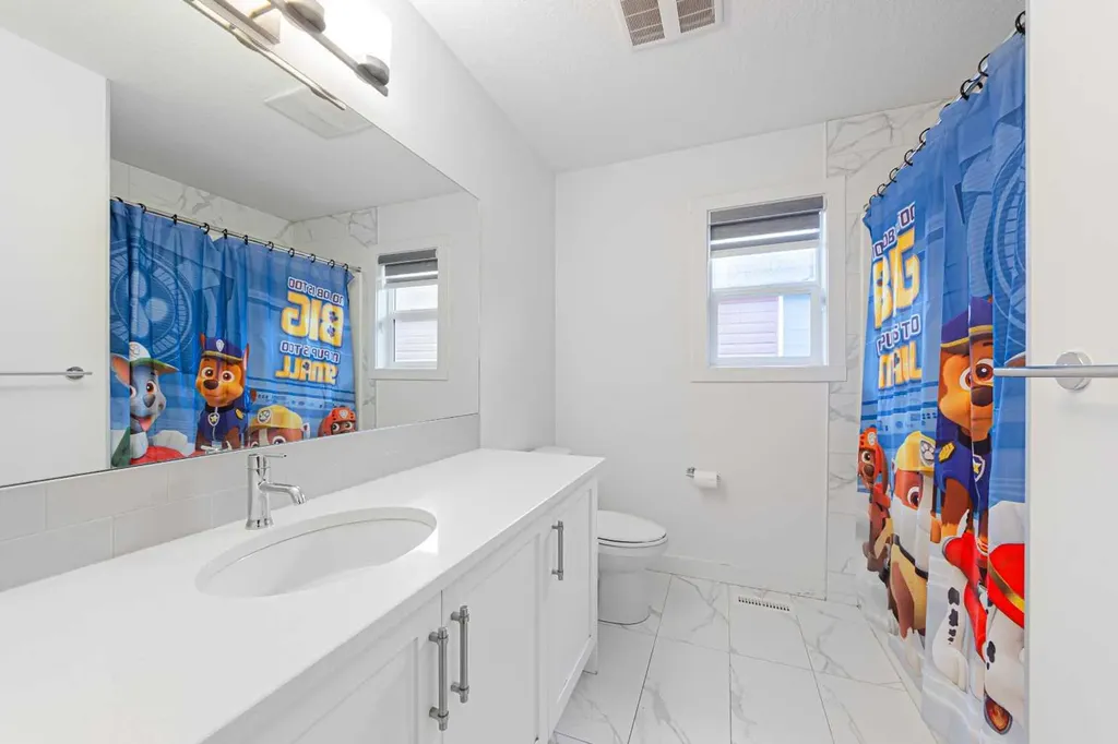 70 Saddlestone Green NE Calgary AB T3J 2C8