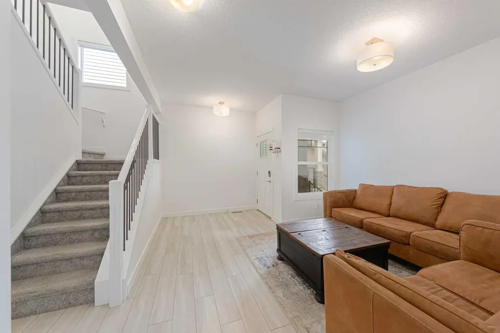 70 Saddlestone Green NE Calgary AB T3J 2C8