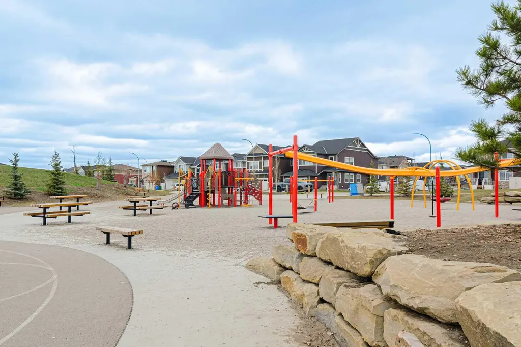 70 Saddlestone Green NE Calgary AB T3J 2C8